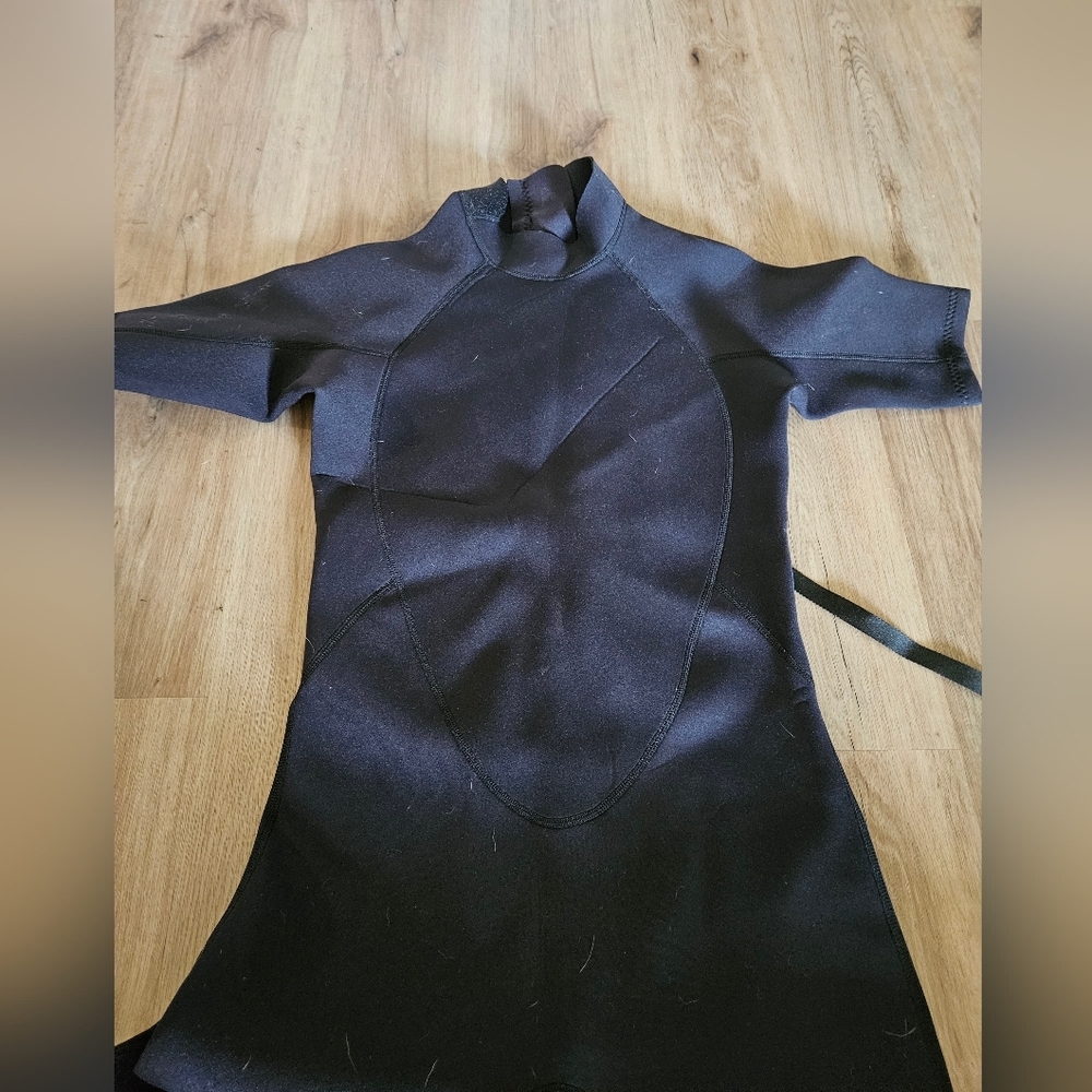 Ladies Wet Suit